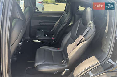 Позашляховик / Кросовер Tesla Model X 2022 в 