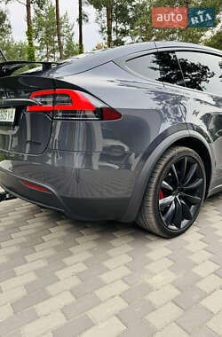 Внедорожник / Кроссовер Tesla Model X 2017 в 