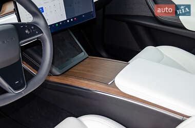 Внедорожник / Кроссовер Tesla Model X 2023 в 