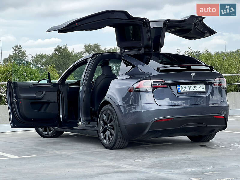 Позашляховик / Кросовер Tesla Model X 2022 в 