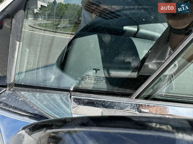 Позашляховик / Кросовер Tesla Model X 2020 в Києві