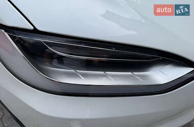 Внедорожник / Кроссовер Tesla Model X 2019 в 