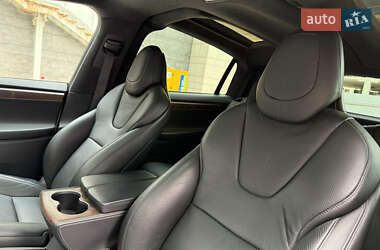 Внедорожник / Кроссовер Tesla Model X 2019 в 