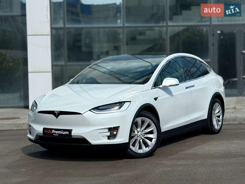 Позашляховик / Кросовер Tesla Model X 2020 в 