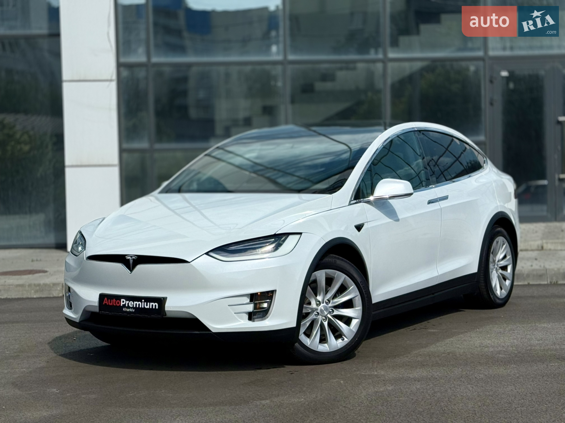 2020 Tesla Model X - фото 1