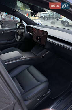 Позашляховик / Кросовер Tesla Model X 2023 в 