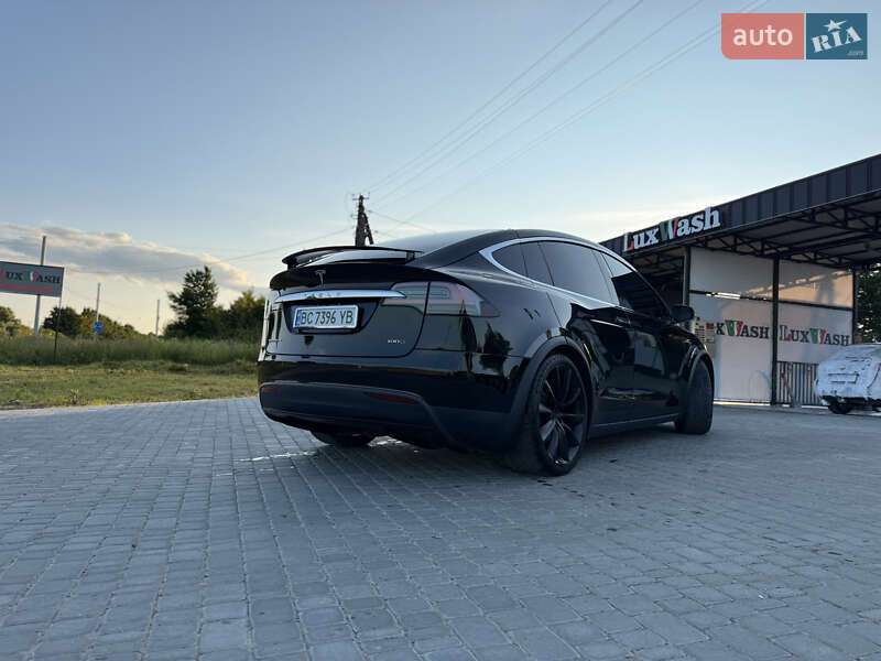 Внедорожник / Кроссовер Tesla Model X 2018 в Дрогобыче