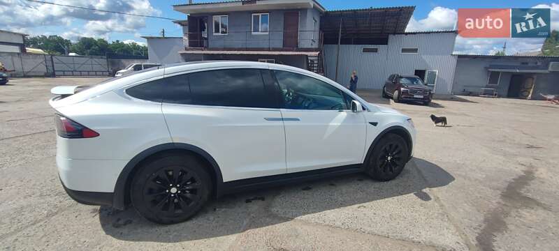 Позашляховик / Кросовер Tesla Model X 2018 в Черкасах