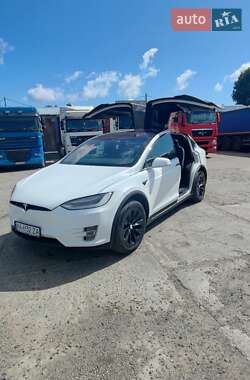 Внедорожник / Кроссовер Tesla Model X 2018 в 