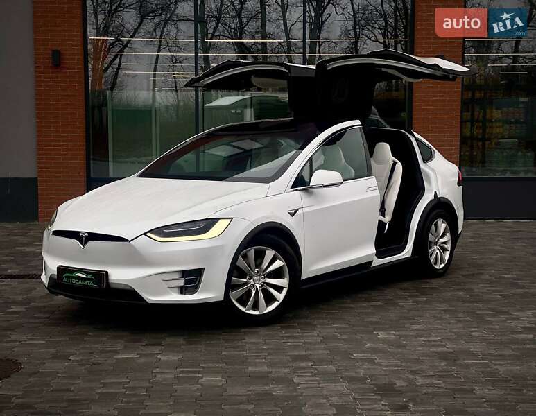 Tesla Model X 2017