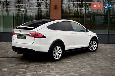 Внедорожник / Кроссовер Tesla Model X 2017 в 