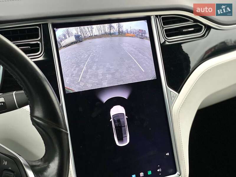 Позашляховик / Кросовер Tesla Model X 2017 в Києві