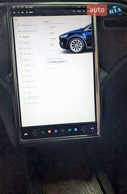 Внедорожник / Кроссовер Tesla Model X 2017 в 