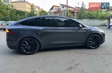 Позашляховик / Кросовер Tesla Model X 2020 в 