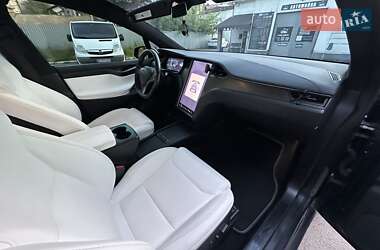 Позашляховик / Кросовер Tesla Model X 2020 в 