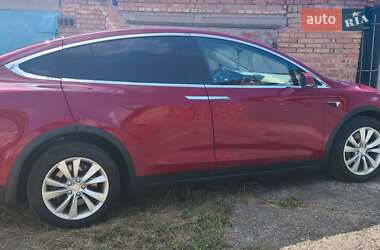 Внедорожник / Кроссовер Tesla Model X 2017 в 
