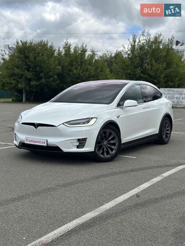Tesla Model X 2018