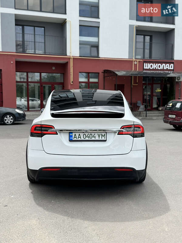 Внедорожник / Кроссовер Tesla Model X 2018 в Киеве