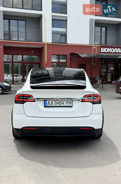 Внедорожник / Кроссовер Tesla Model X 2018 в 