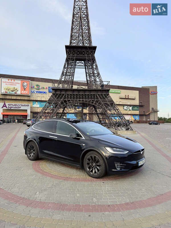 Позашляховик / Кросовер Tesla Model X 2017 в Харкові