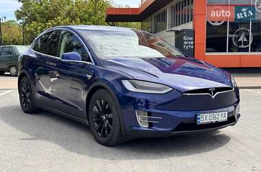 Внедорожник / Кроссовер Tesla Model X 2016 в 