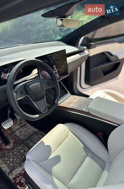 Внедорожник / Кроссовер Tesla Model X 2023 в 