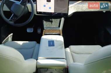 Внедорожник / Кроссовер Tesla Model X 2023 в 