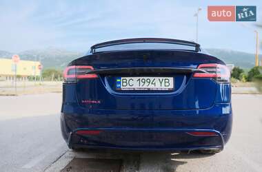 Позашляховик / Кросовер Tesla Model X 2019 в 