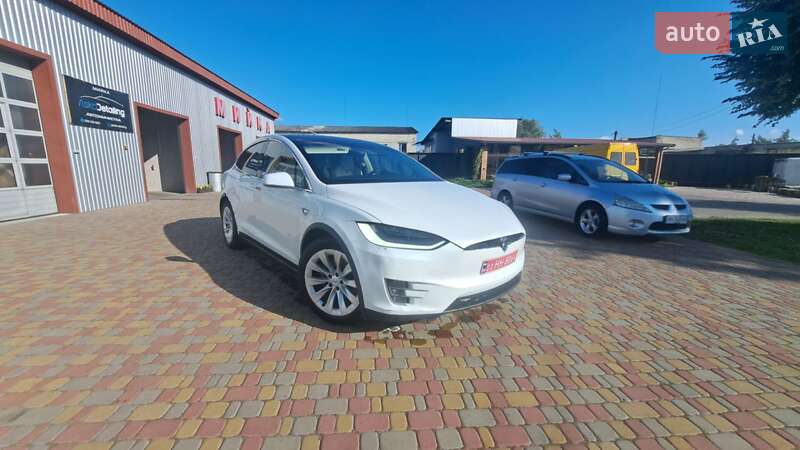Внедорожник / Кроссовер Tesla Model X 2018 в Костополе