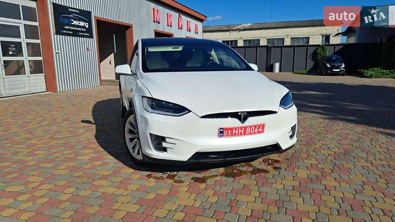 Внедорожник / Кроссовер Tesla Model X 2018 в Костополе