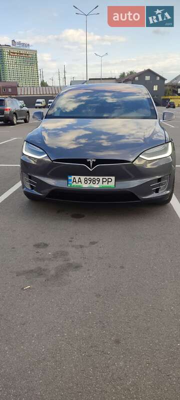 Внедорожник / Кроссовер Tesla Model X 2017 в Киеве