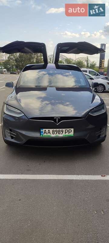 Внедорожник / Кроссовер Tesla Model X 2017 в Киеве
