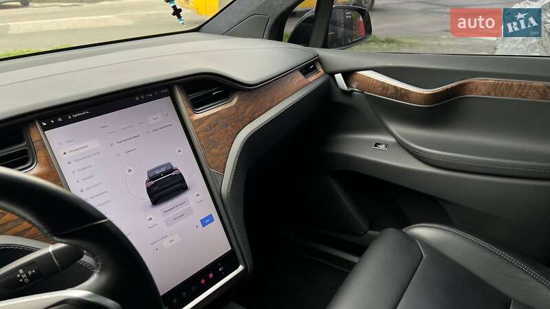 Внедорожник / Кроссовер Tesla Model X 2017 в Львове