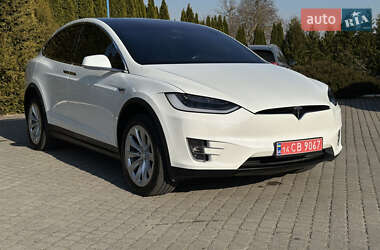 Позашляховик / Кросовер Tesla Model X 2018 в 