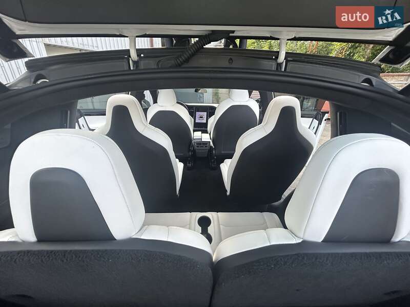 Внедорожник / Кроссовер Tesla Model X 2020 в Харькове