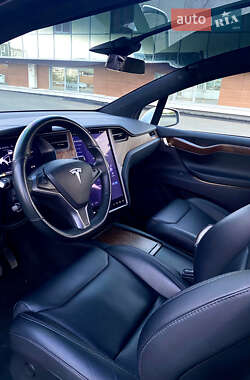 Внедорожник / Кроссовер Tesla Model X 2019 в 