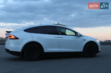 Внедорожник / Кроссовер Tesla Model X 2019 в 