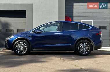 Внедорожник / Кроссовер Tesla Model X 2017 в 