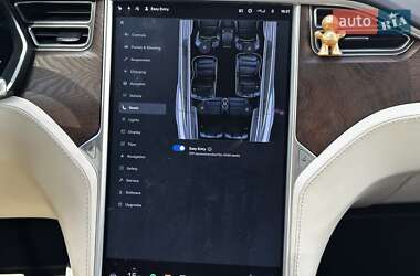 Позашляховик / Кросовер Tesla Model X 2017 в 