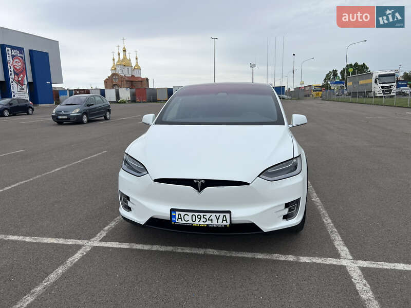 Позашляховик / Кросовер Tesla Model X 2019 в Ковелі