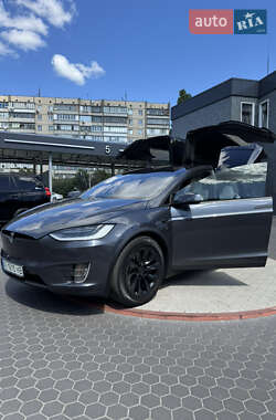 Позашляховик / Кросовер Tesla Model X 2017 в 