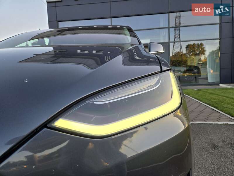 Позашляховик / Кросовер Tesla Model X 2018 в Києві фото 22 Позашляховик / Кросовер Tesla Model X 2018 в Києві