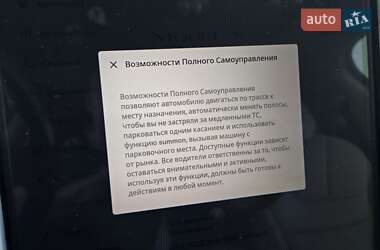 Позашляховик / Кросовер Tesla Model X 2018 в 