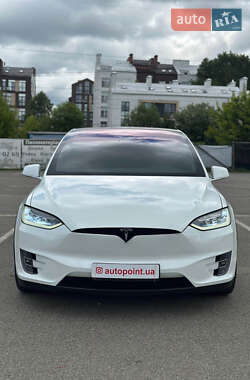 Позашляховик / Кросовер Tesla Model X 2018 в Білогородці