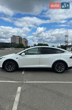 Внедорожник / Кроссовер Tesla Model X 2018 в 