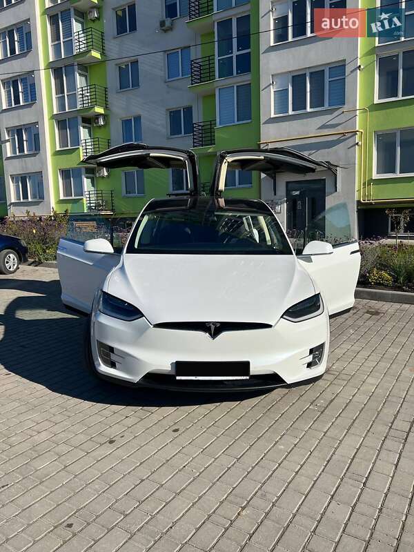 Внедорожник / Кроссовер Tesla Model X 2016 в Львове