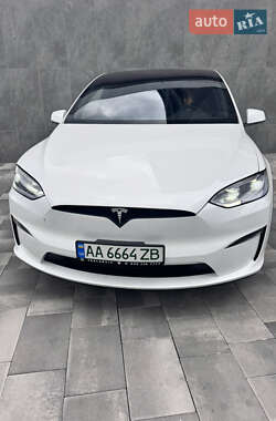 Позашляховик / Кросовер Tesla Model X 2023 в 