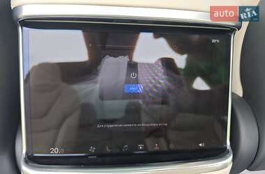 Внедорожник / Кроссовер Tesla Model X 2023 в 
