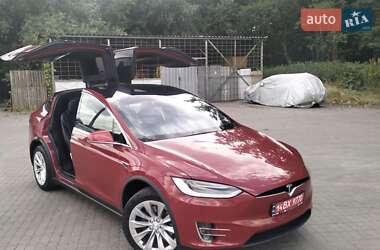 Позашляховик / Кросовер Tesla Model X 2016 в 