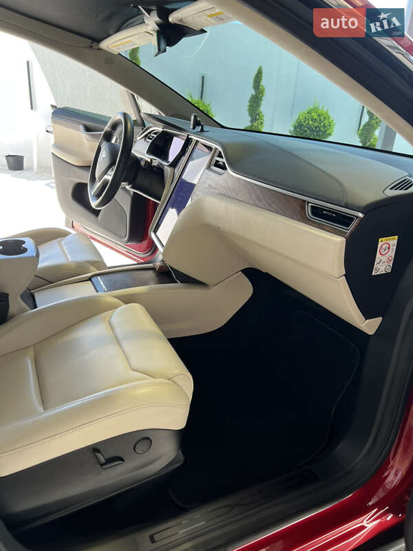 Позашляховик / Кросовер Tesla Model X 2018 в Одесі